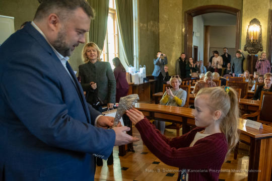 bs_191201_8025.jpg-Konkurs,Patroni ulic