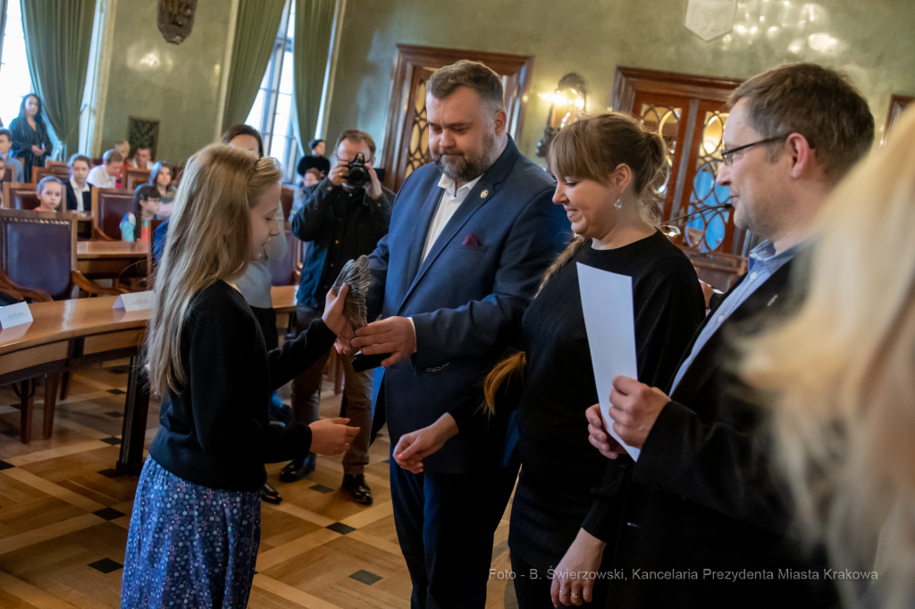 bs_191201_8053.jpg-Konkurs,Patroni ulic  Autor: B. Świerzowski