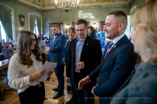 bs_191201_8138.jpg-Konkurs,Patroni ulic