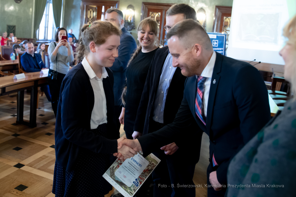 bs_191201_8161.jpg-Konkurs,Patroni ulic  Autor: B. Świerzowski