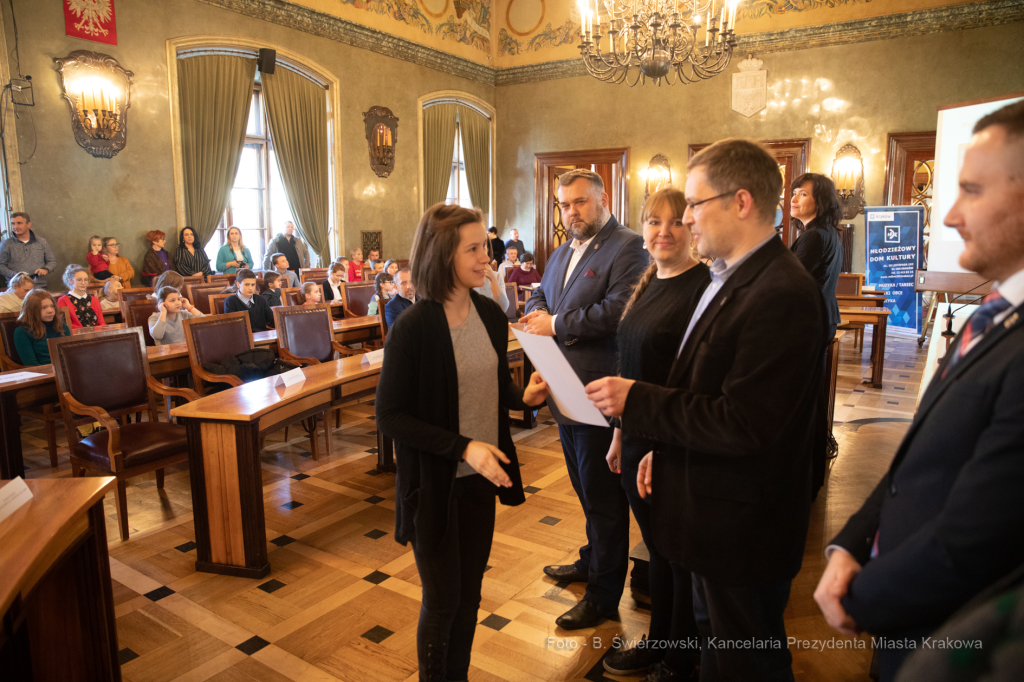 bs_191201_8171.jpg-Konkurs,Patroni ulic  Autor: B. Świerzowski