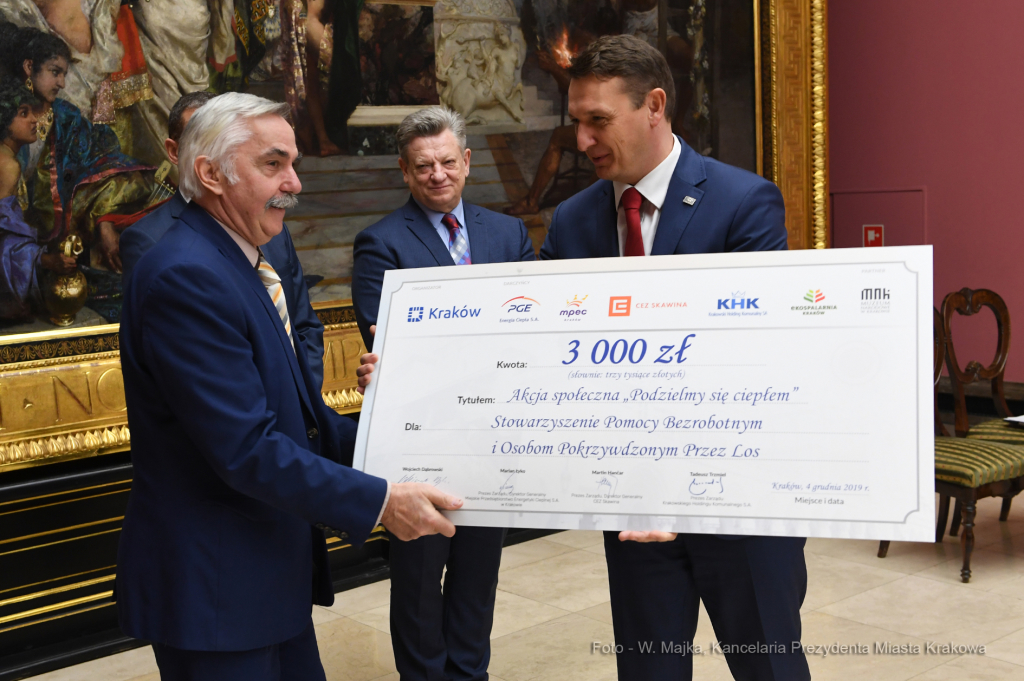 dsc_0649 kopia19.jpg-Podzielmy się ciepłem  Autor: W. Majka