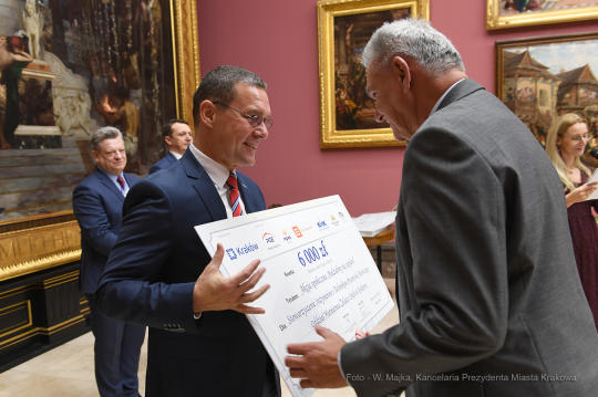 dsc_0653 kopia21.jpg-Podzielmy się ciepłem