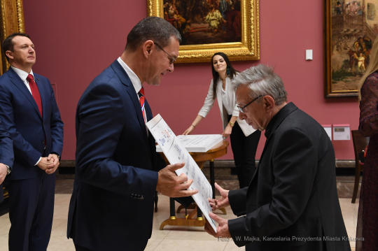 dsc_0663 kopia25.jpg-Podzielmy się ciepłem