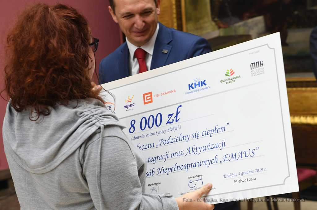 dsc_0671 kopia28.jpg-Podzielmy się ciepłem  Autor: W. Majka