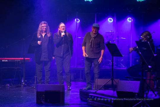 bs-grudnia 07, 2019-img_0093.jpg-Koncert,Groteska,Majchrowski,Piotr Chłosta