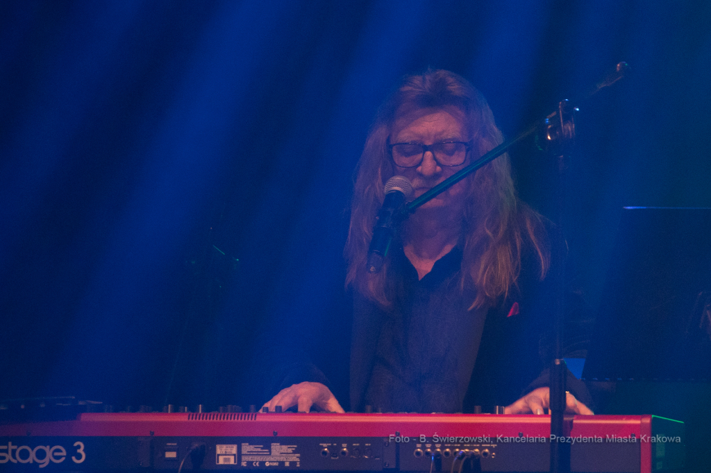 bs-grudnia 07, 2019-img_0124.jpg-Koncert,Groteska,Majchrowski,Piotr Chłosta  Autor: B. Świerzowski