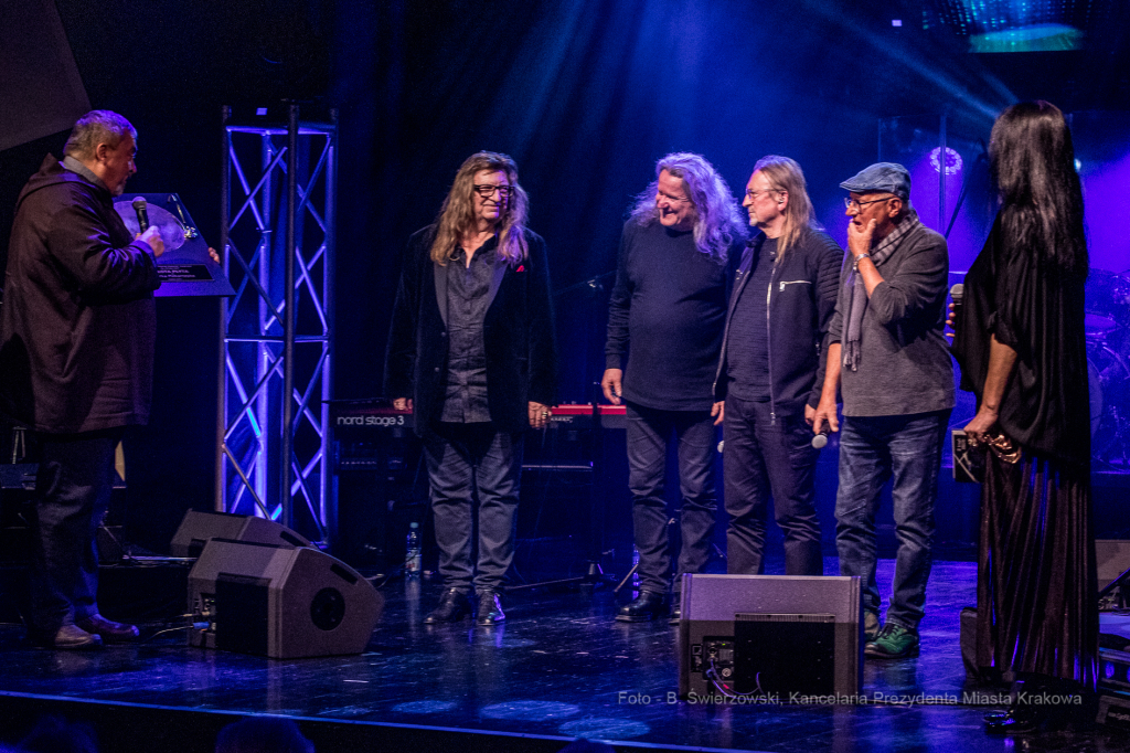 bs-grudnia 07, 2019-img_0174.jpg-Koncert,Groteska,Majchrowski,Piotr Chłosta  Autor: B. Świerzowski