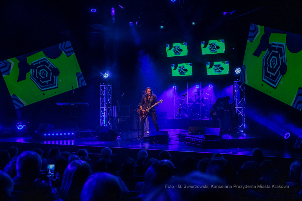 bs-grudnia 07, 2019-img_0256.jpg-Koncert,Groteska,Majchrowski,Piotr Chłosta  Autor: B. Świerzowski