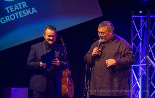 bs-grudnia 07, 2019-img_9881.jpg-Koncert,Groteska,Majchrowski,Piotr Chłosta