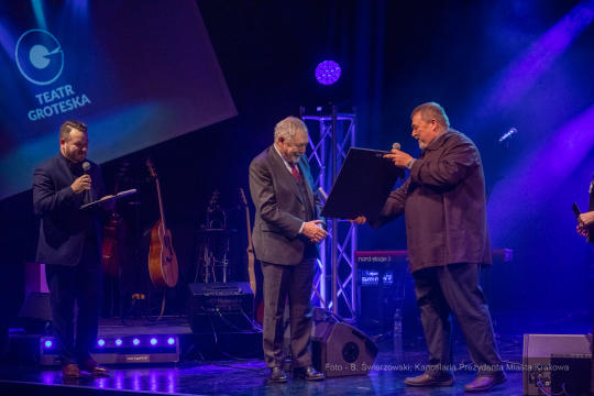 bs-grudnia 07, 2019-img_9955.jpg-Koncert,Groteska,Majchrowski,Piotr Chłosta