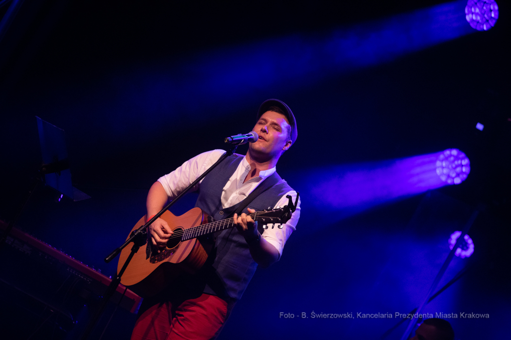 bs-grudnia 07, 2019-img_9982.jpg-Koncert,Groteska,Majchrowski,Piotr Chłosta  Autor: B. Świerzowski