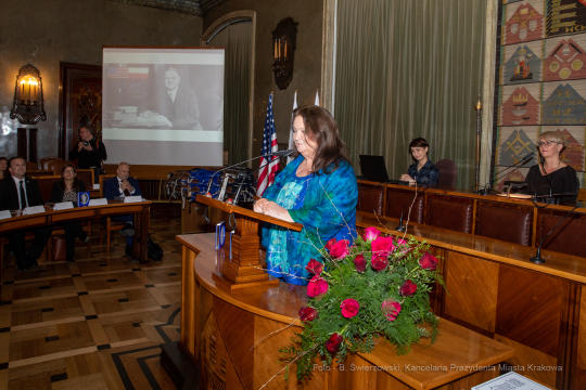 bs_191206_9503.jpg-Hoover,Gala,Korfel