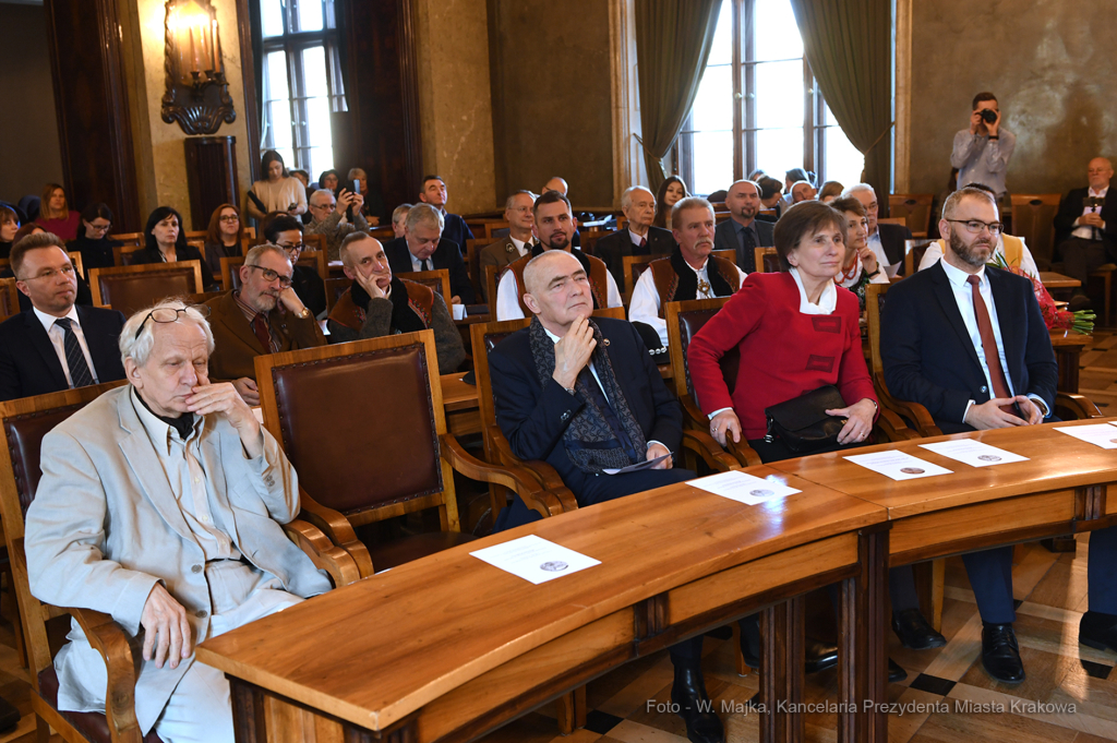dsc_0028 kopia06.jpg-cracoviae merenti  Autor: W. Majka