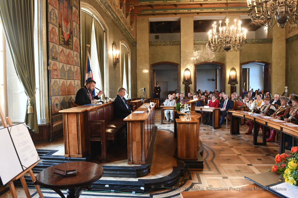 dsc_0099 kopia18.jpg-cracoviae merenti  Autor: W. Majka