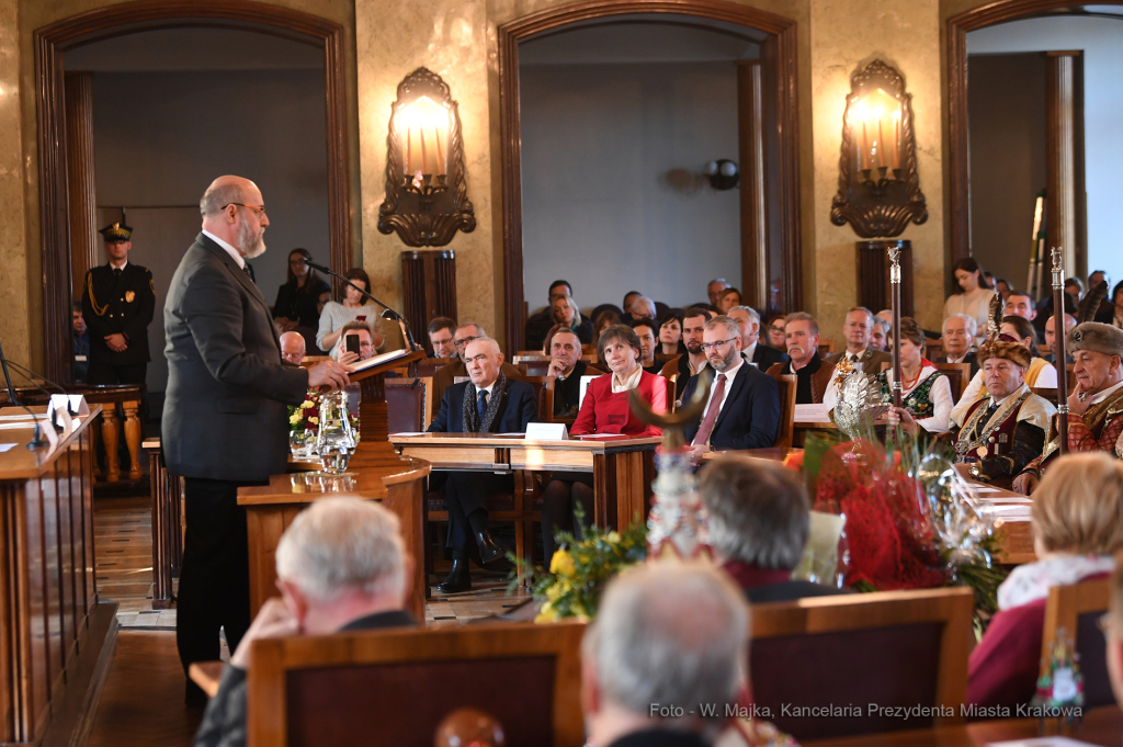 dsc_0148 kopia28.jpg-cracoviae merenti  Autor: W. Majka