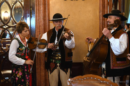 dsc_0160 kopia30.jpg-cracoviae merenti