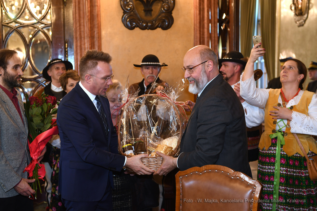 dsc_0173 kopia32.jpg-cracoviae merenti  Autor: W. Majka