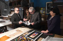 dsc_0322 kopia01.jpg-odsłonięcie dwóch witraży