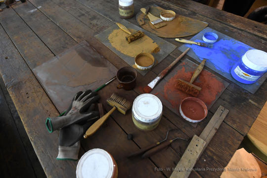 dsc_0369 kopia09.jpg-odsłonięcie dwóch witraży