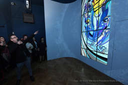 dsc_0399 kopia15.jpg-odsłonięcie dwóch witraży