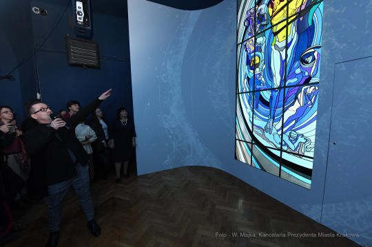 dsc_0399 kopia15.jpg-odsłonięcie dwóch witraży