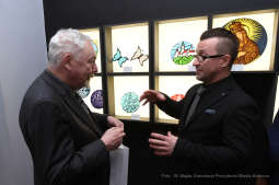 dsc_0423 kopia20.jpg-odsłonięcie dwóch witraży