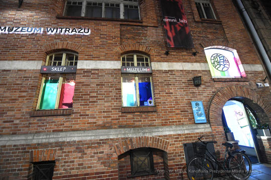 dsc_0427 kopia21.jpg-odsłonięcie dwóch witraży