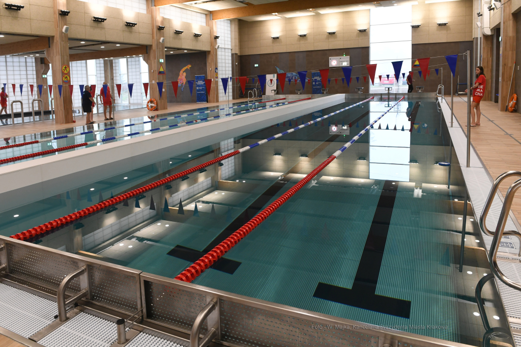 dsc_2100 kopia06.jpg-basen na Kozłówce  Autor: W. Majka