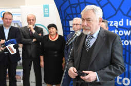 dsc_2130 kopia09.jpg-basen na Kozłówce