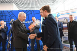 dsc_2144 kopia10.jpg-basen na Kozłówce