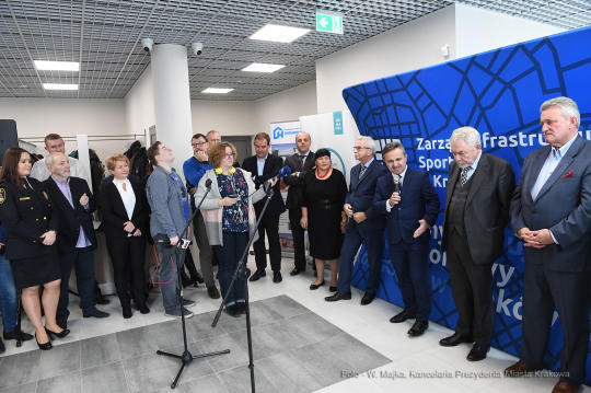 dsc_2164 kopia13.jpg-basen na Kozłówce