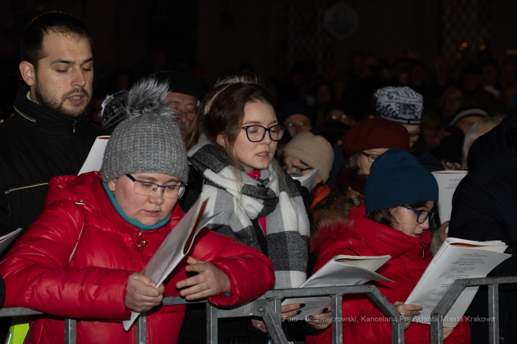bs-grudnia 22, 2019-img_6364.jpg-Kolędy,Lekcja Śpiewania  Autor: B. Świerzowski