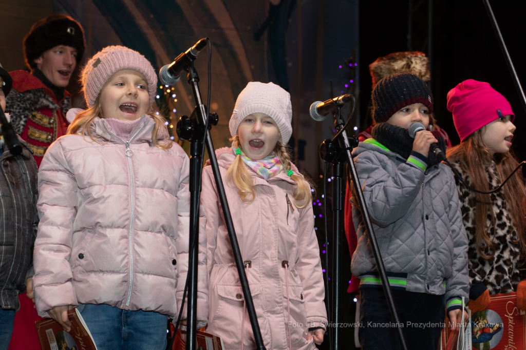 bs-grudnia 22, 2019-img_6384.jpg-Kolędy,Lekcja Śpiewania  Autor: B. Świerzowski