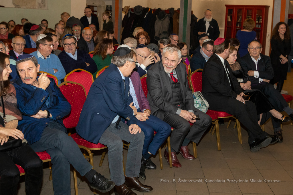 bs-grudnia 28, 2019-img_6614.jpg-Świeca Chanukowa,Majchrowski,Uroczystość  Autor: B. Świerzowski