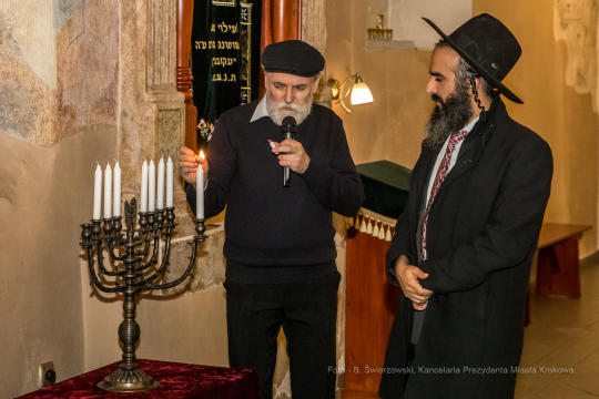 bs-grudnia 28, 2019-img_6657.jpg-Świeca Chanukowa,Majchrowski,Uroczystość