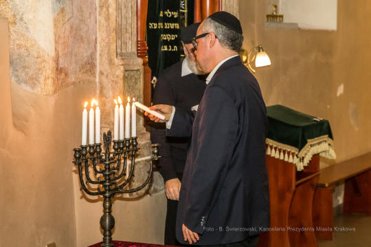 bs-grudnia 28, 2019-img_6679.jpg-Świeca Chanukowa,Majchrowski,Uroczystość