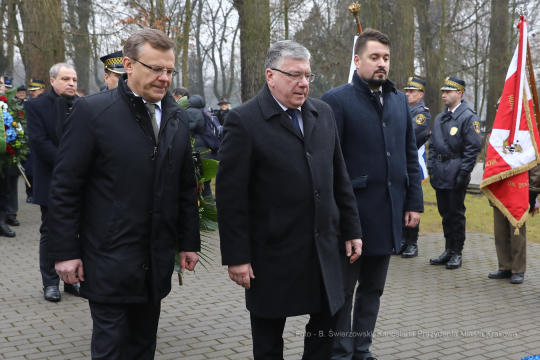 bs-stycznia 18, 2020-img_9224.jpg-Majchrowski,Rocznica,Cmentarz Rakowicki