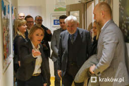 bs_200124_9876.jpg-Prezydent Jacek Majchrowski z wizytą w nowym żłobku przy ul. Bunscha 12