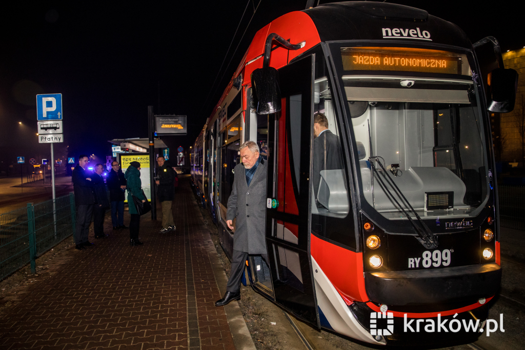 bs_200128_0435.jpg-Pierwszy w Polsce przejazd autonomicznego tramwaju