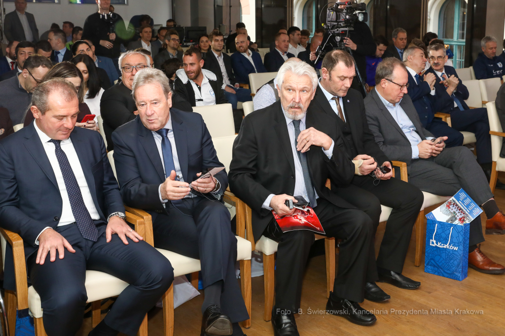 bs-lutego 02, 2020-img_1587.jpg-AMP Footbol,Majchrowski,Losowanie  Autor: B. Świerzowski