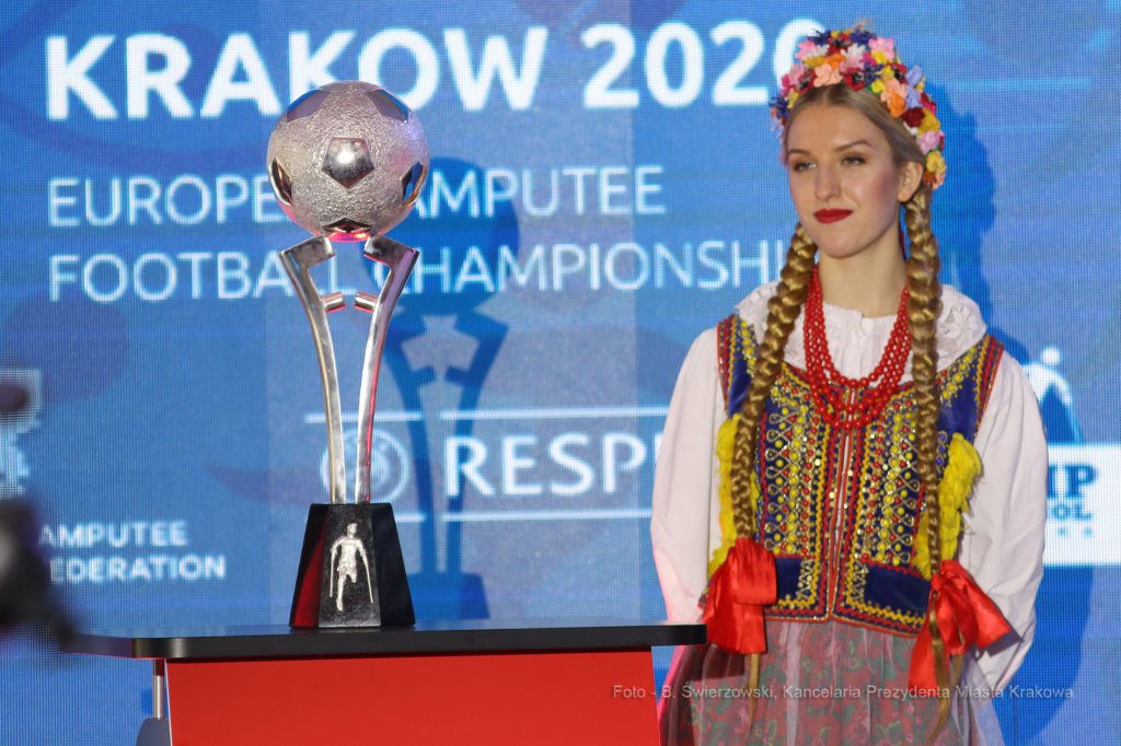 bs-lutego 02, 2020-zdjęcie 02.02.2020, 12 42 00.jpg-AMP Footbol,Majchrowski,Losowanie  Autor: B. Świerzowski