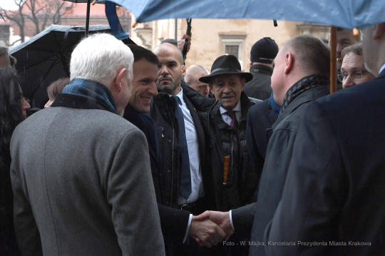 0404.jpg-Emmanuela Macrona