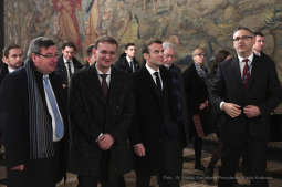 3939.jpg-Emmanuela Macrona