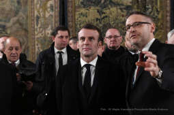 4040.jpg-Emmanuela Macrona