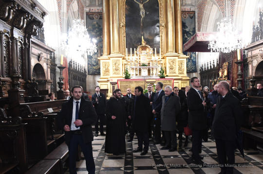 6161.jpg-Emmanuela Macrona