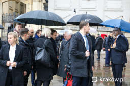 bs_200204_1968.jpg-Wizyta prezydenta Francji Emmanuela Macrona na Wawelu