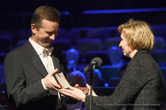 0707.jpg-Filharmonii Krakowskiej