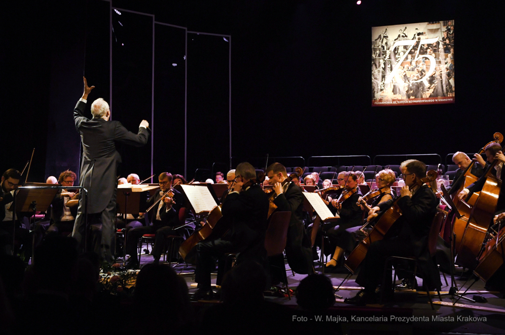 1111.jpg-Filharmonii Krakowskiej  Autor: W. Majka