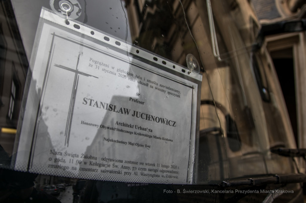 bs_200211_2343.jpg-prof. Juchnowicz,Kośmider,pogrzeb  Autor: B. Świerzowski